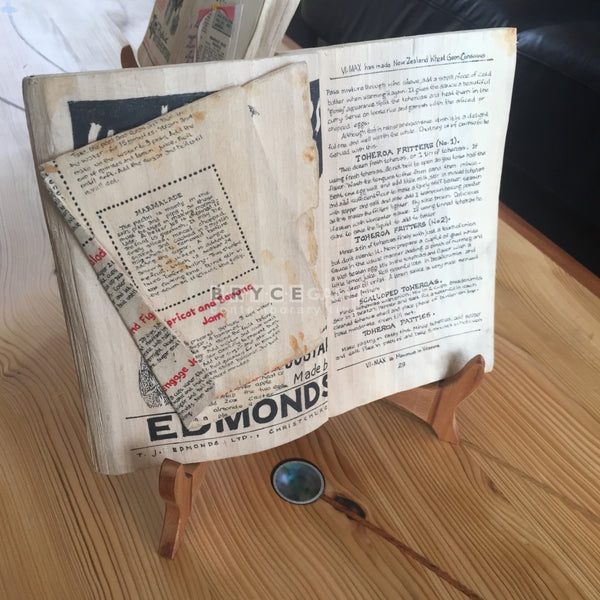 Aunt Daisys Cookbook Sculptures
